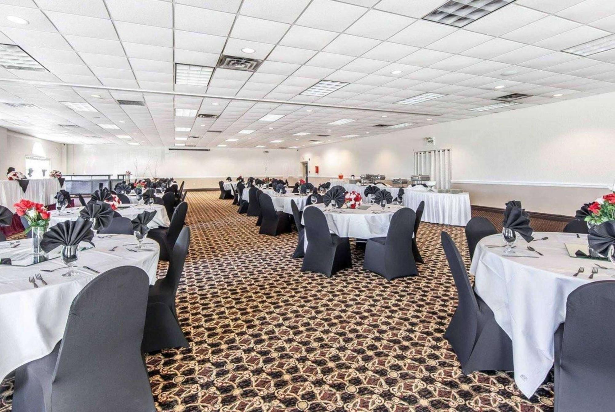 Wingate By Wyndham Marietta Conference Center Ohio Otel Dış mekan fotoğraf