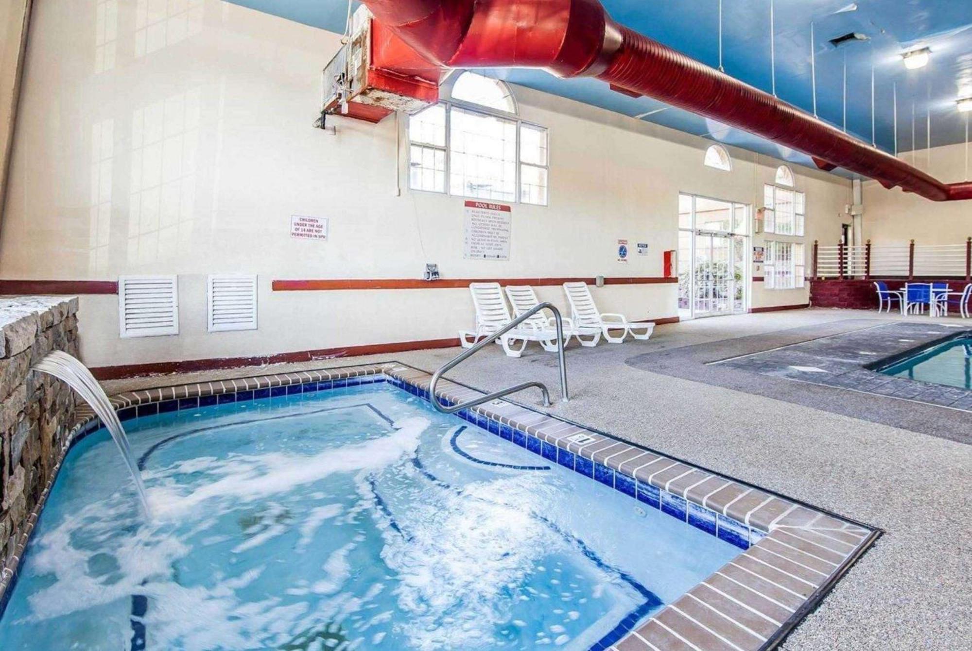 Wingate By Wyndham Marietta Conference Center Ohio Otel Dış mekan fotoğraf